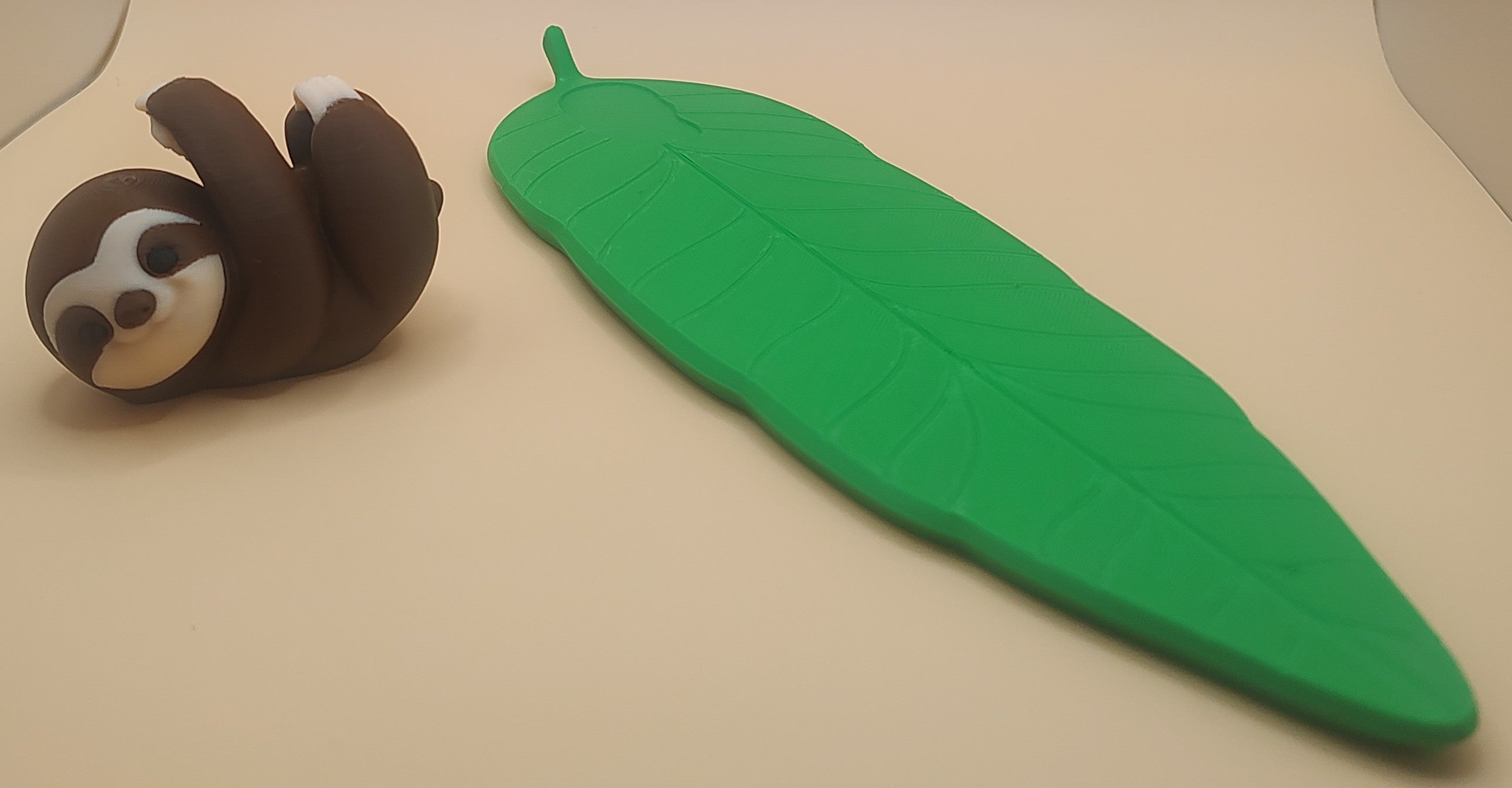 ADORABLE SLOTH INCENSE HOLDER